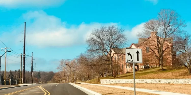 How should car insurance be bought?