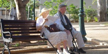 Why Plan for Retirement with American Cash Value Insurance? Detailed interpretation of 4 major advantages