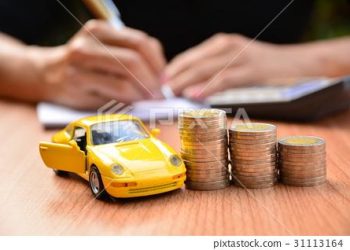 What are the discounts available for auto insurance in the United States?